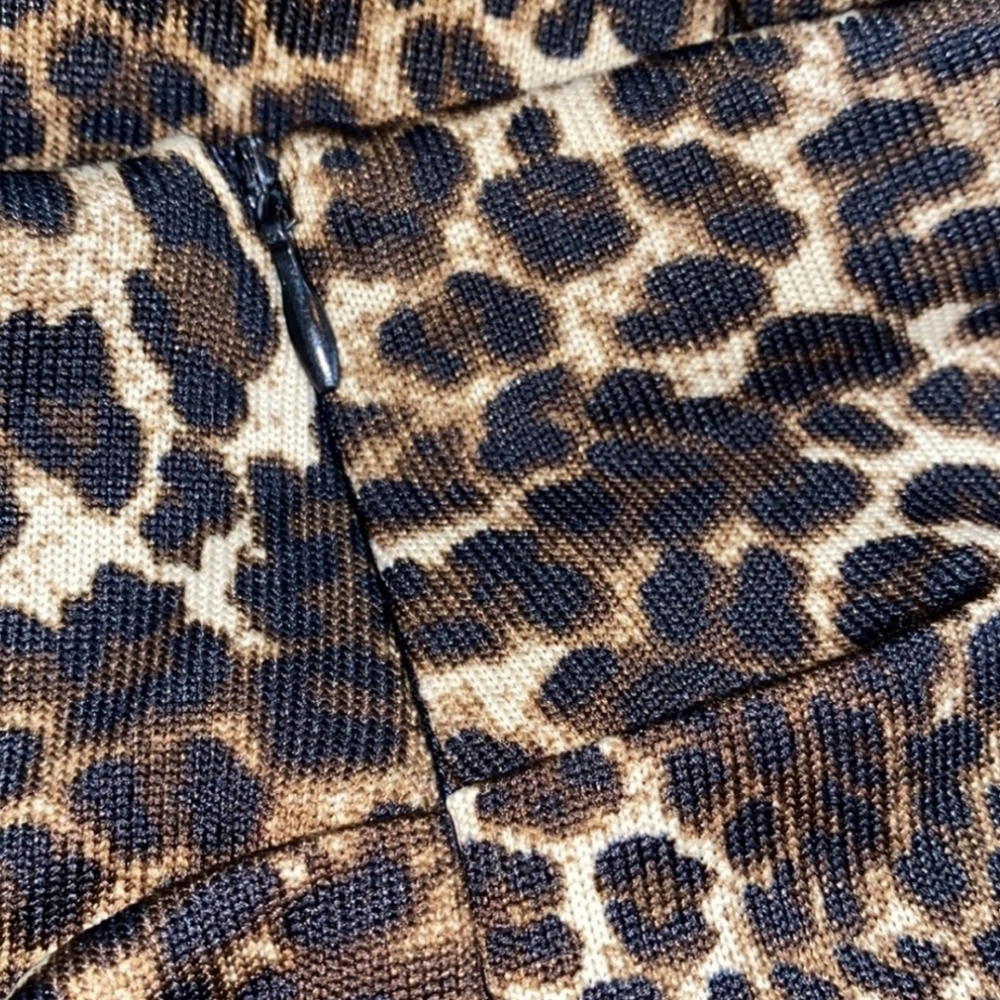 CARMEN MARC VALVO Leopard Print Bodycon Dress - Picture 5 of 8
